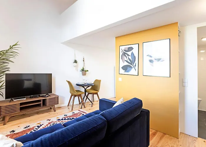 LovelyStay - Vila Burgães